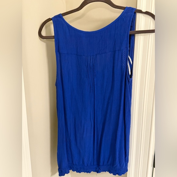 Lilka embroidered sleeveless blouse size S - Picture 4 of 4